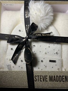 Steve Madden White Knit Beanie Pom and White Scarf w/ Embellishments!Limited Ed.